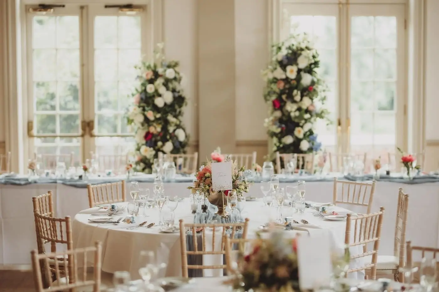 The wedding breakfast & speeches — photo 1 of 6