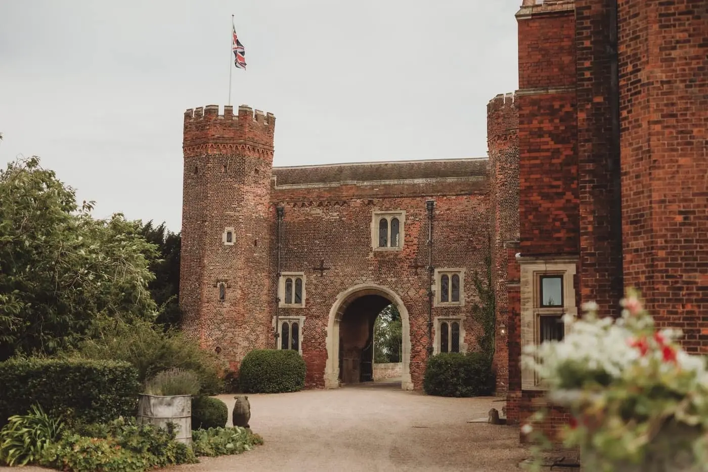 Hodsock Priory wedding photography — photo 1 of 12