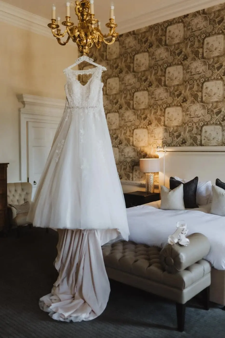 Buxted Park Hotel wedding photography — photo 8 of 8